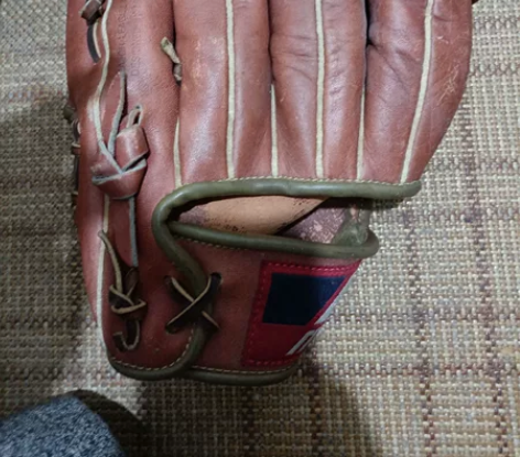 日本回流国产棒球手套！ 感兴趣的话点“我想...