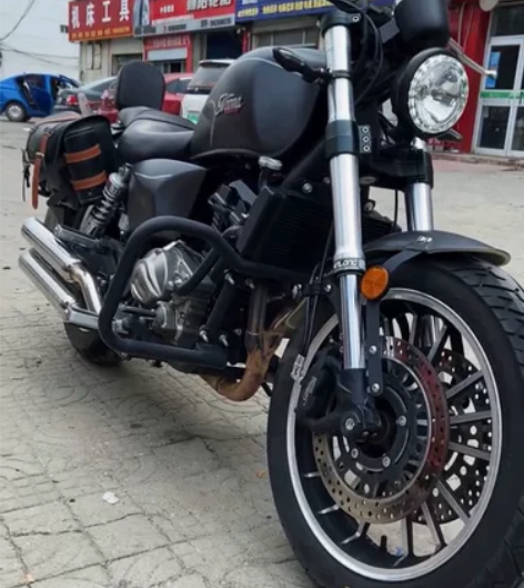 代友转让：国威诺玛400cc，仅仅跑了14...