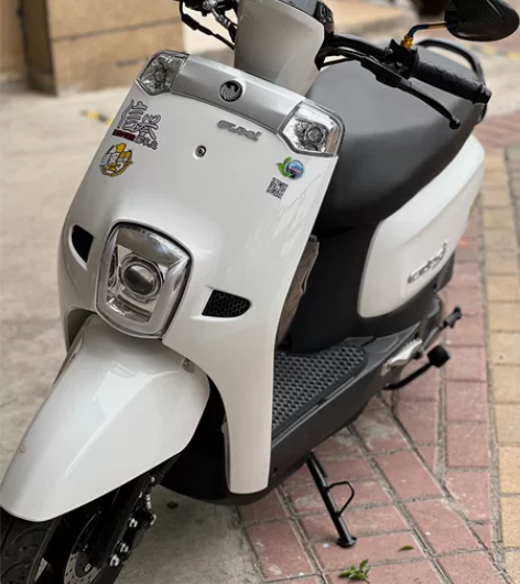 1000公里飞鹰国四电喷酷奇雅马哈110c...