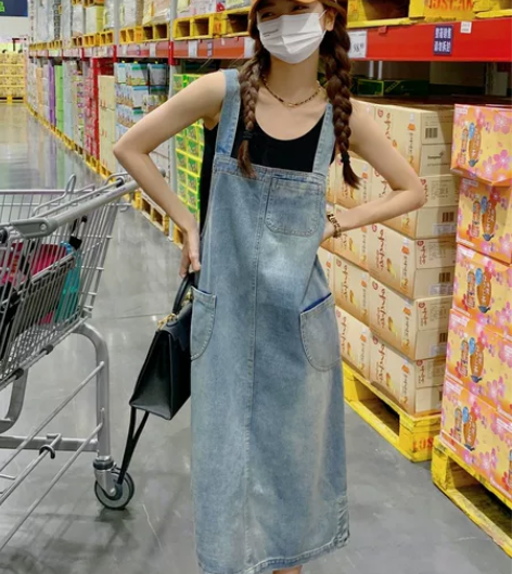 ☆盐甜系减龄显瘦牛仔背带裙 ☆仅穿过一次 ...