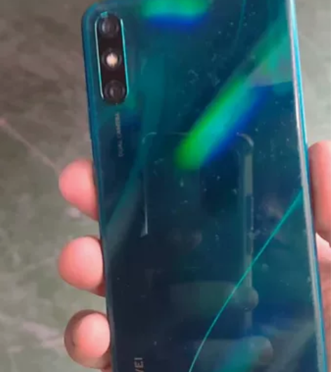 华为畅想10,买来一年多就用了2个月就躺家...