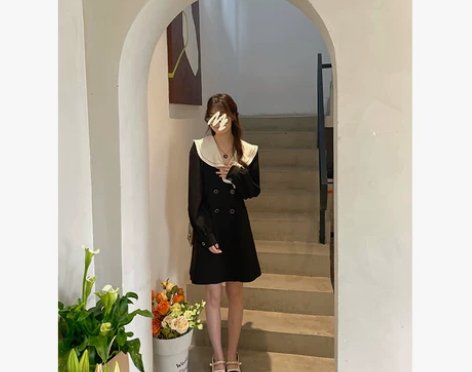 果冻儿 复古法式荷叶边连衣裙v领中长款排扣...