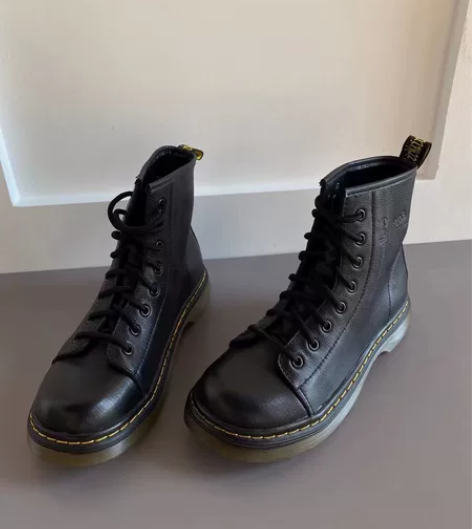 马丁博士8孔马丁靴 经典中的经典，巨百搭无...