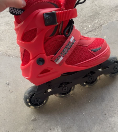 路滑鞋，全套配件都在。31到34码适合18...