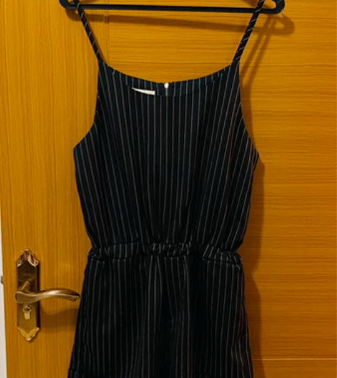 吊带连体裤30 感兴趣的话点“我想要”和我...