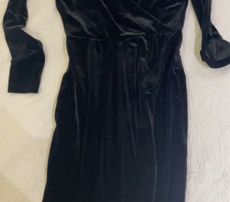 SLY黑色丝绒连体裤 衣服9.9新，只穿过...