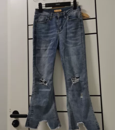 九分破洞牛仔裤 90-110斤可穿27码