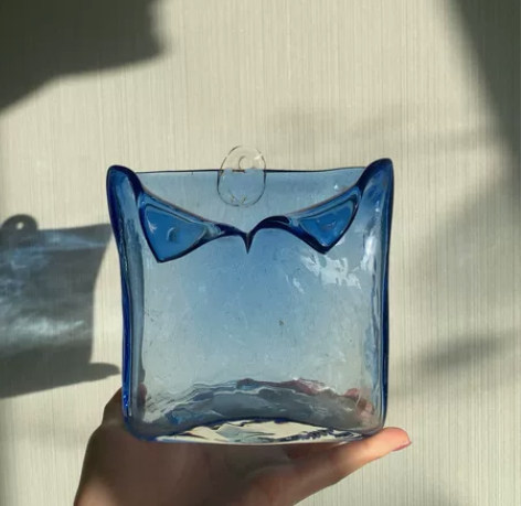 老琉璃摆件一个，琉璃挂件，冰蓝色小方花篮，...