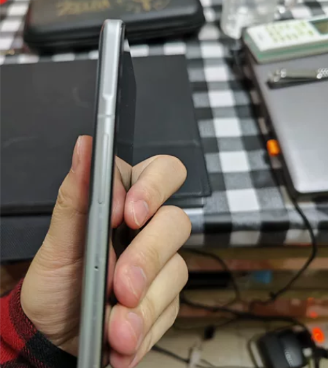 出一个红米k40游戏增强版8+256，屏幕...