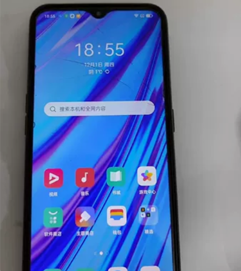 oppoA9   4+128外屏裂，内屏正...