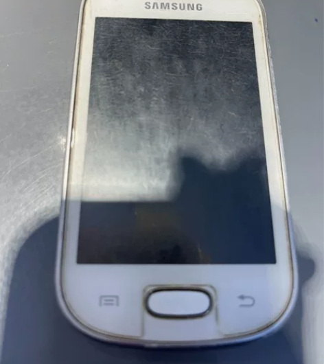 三星手机,好久不用了,开不了机了!50元包...