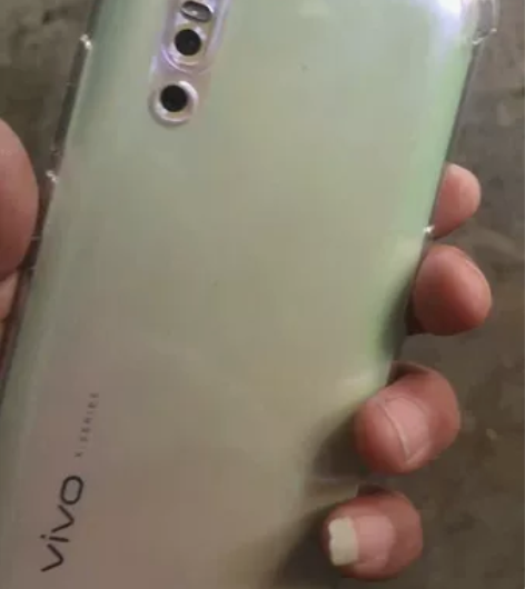 Vivo X27手机8+128自已用的手机...