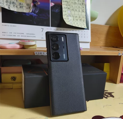 中兴axon 40 ultra手机 12+...