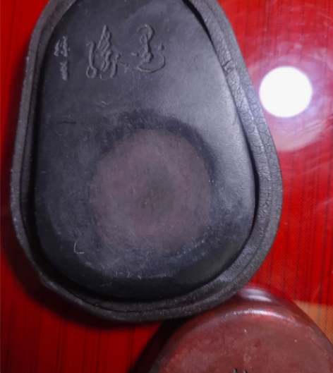 随手端砚，又叫掌中宝。可观赏把玩，可实用。...