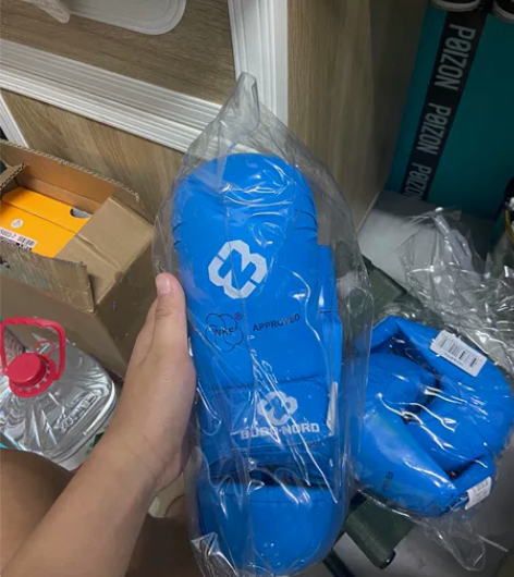 北武道空手道拳套 有两个 两个一块儿拿可优...