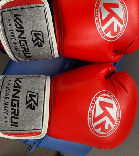 九日山拳击手套专业成人男女拳套 +拳击绷带...