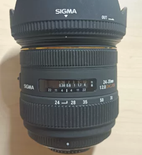 适马三代24~70镜头，保护的很好，无任何...