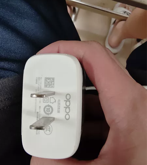 OPPO65w快充充电头带充电线 感兴趣的...