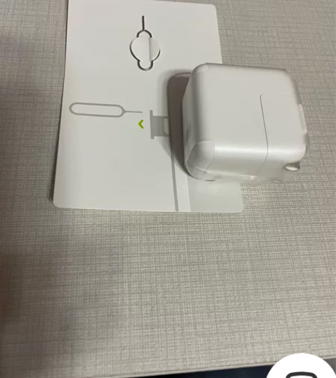 原装苹果充电器10W，取卡针 感兴趣的话点...