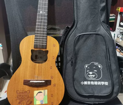 小熊吉他的尤克里里，吉他前的入门，孩子转吉...