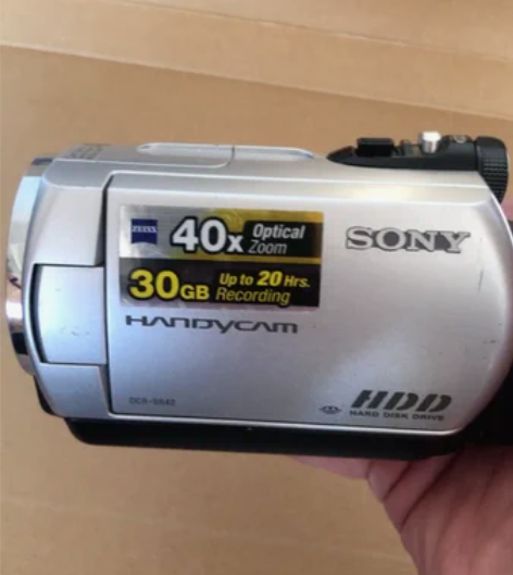 Sony/索尼 DCR-SR42E摄像机....