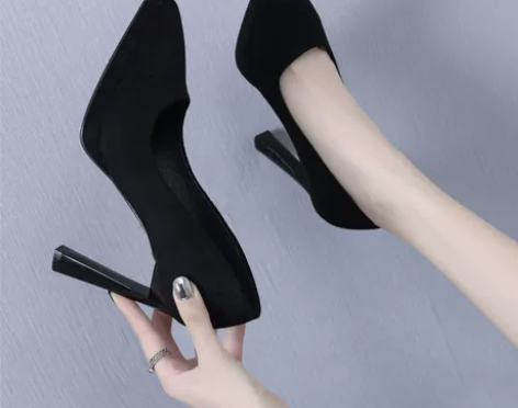 单鞋女粗跟2022年春季新款法式百搭防水台...