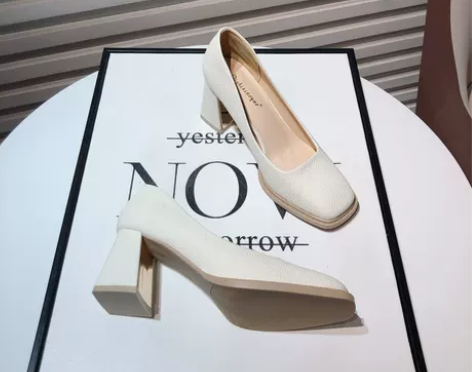 复古玛丽珍鞋女2022新款韩版百搭软皮方头...