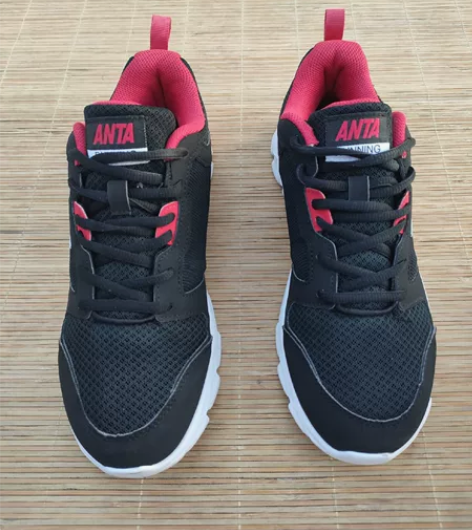 4o码安踏运动鞋 鞋子八成新以上，保证正品...