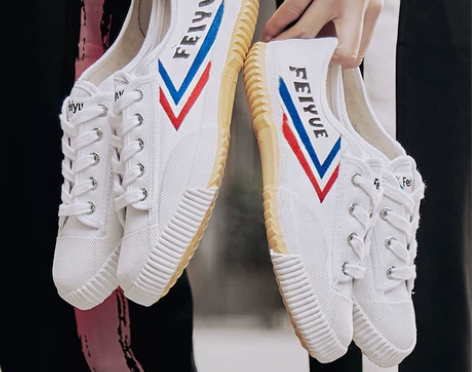 【特卖节价】飞跃低帮帆布小白鞋女法国版橡胶...