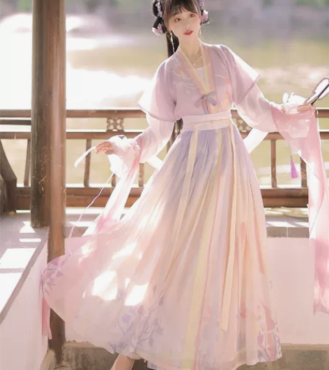 【疫情暂时无法发货，可预定】低价出 洛苓唐...