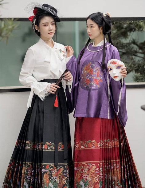 七巧坊原创明制汉服女织金妆花马面裙6米摆白菜