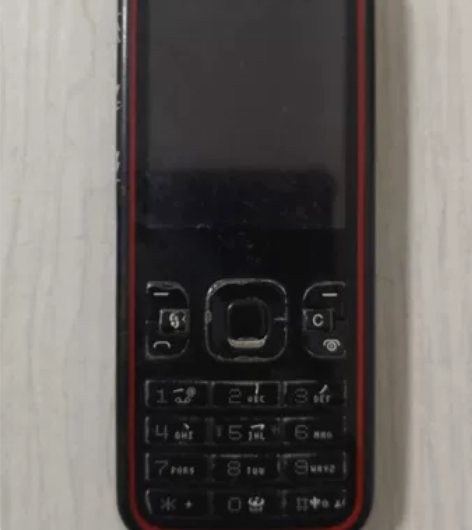 诺基亚5630xm，港版3G带wifi，电...