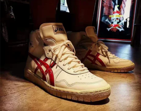 三井寿篮球灌篮高手战靴Asicstiger...