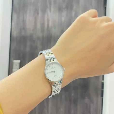 飞亚达腕表石英手表女，全钢表带 九成新精致...