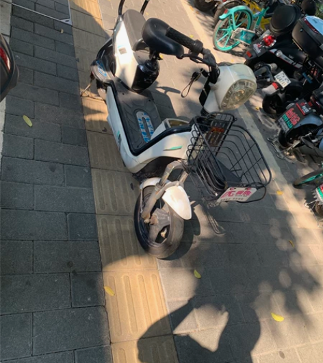 二手电动车专卖出去  最近要搬家所以准备卖...