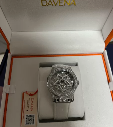 全新DAVENA五芒星镶钻镂空手表 别人得...