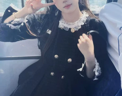 小香风拼接撞色双排扣长袖连衣裙女2022秋...