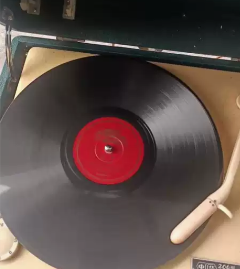 五十年代，78转钢针唱片，器乐弦乐二张，，...