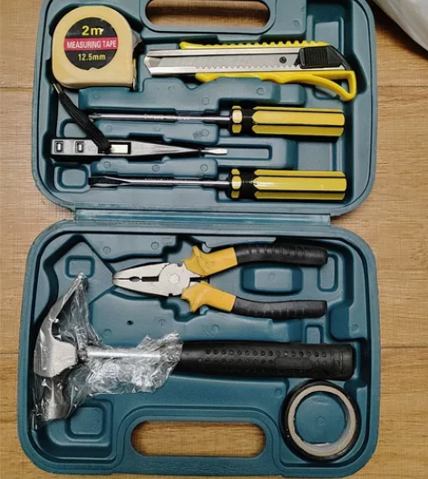 工具箱一套,买设备送了,现在用不上了,全新...