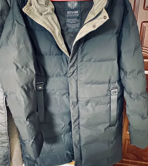 羽绒服最后一件，基本全新，男士穿至170斤...