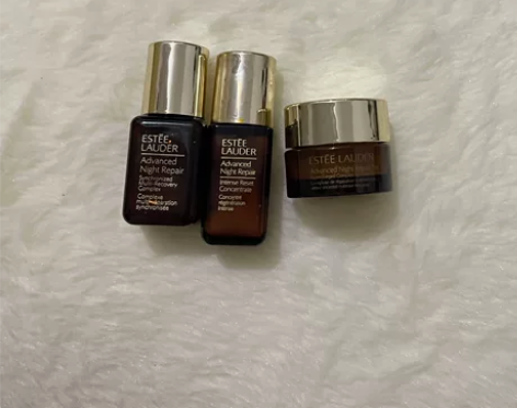 雅诗兰黛眼霜、精华 80一套 共30ml江...