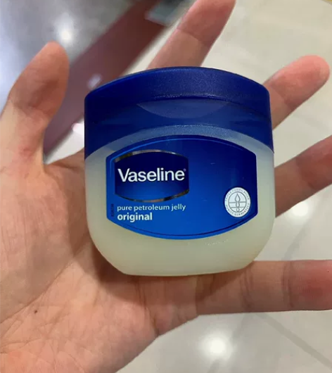 凡士林润唇膏 10r包邮 感兴趣的话点“我...
