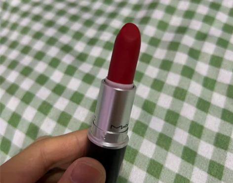 Mac口红rubywoo 仅试色不退不换不...
