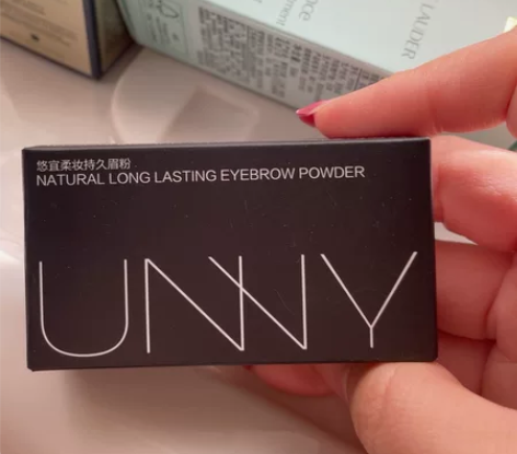 Unny眉粉咖啡棕三色眉粉 朋友送的   ...