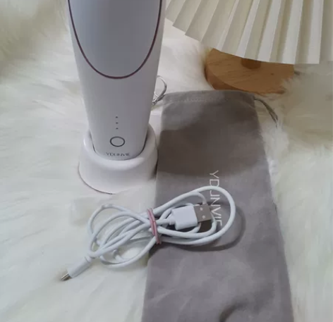 易科美冰晶Ice美容仪 9成新，冰晶款盒子...