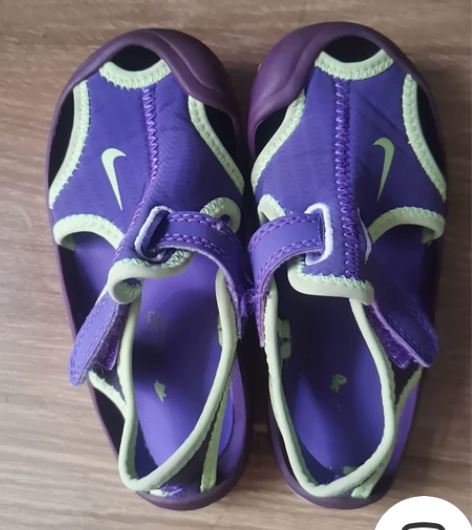 耐克（13cm)，阿迪(14cm)鞋，七八...