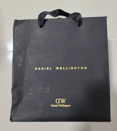 DW女士石英手表五件套！全新未拆封，未撕膜...