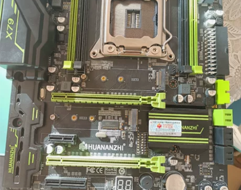 华南金牌X79台式机电脑主板CPU套装20...