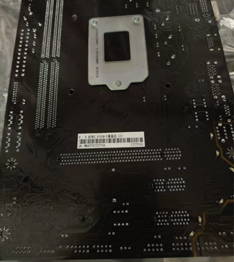 i3-6100cpu，主板七彩虹B150魔...