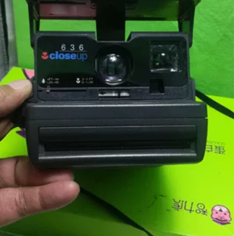 宝丽来636一次成像相机。外观不错。无破损...